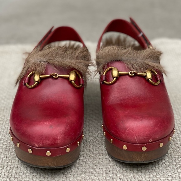 Gucci Amstel Horsebit red leather slingback accent round toe fur trim clogs - Picture 7 of 17